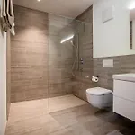 Luxury With Mountain Views In