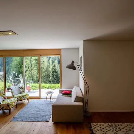 Luxury With Mountain Views In دافوس